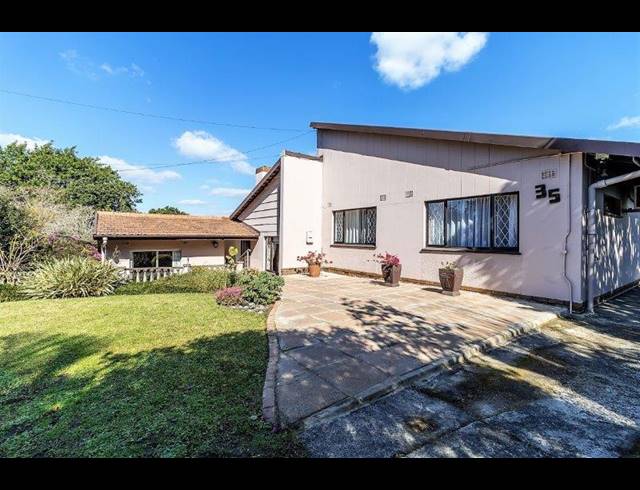 4 BEDROOM HOUSE SOLD IN PADFIELD PARK